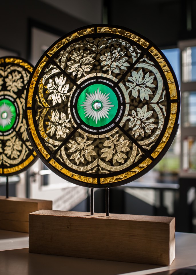 Glas in lood op eikenhouten voet Stijlvol Glas in Lood